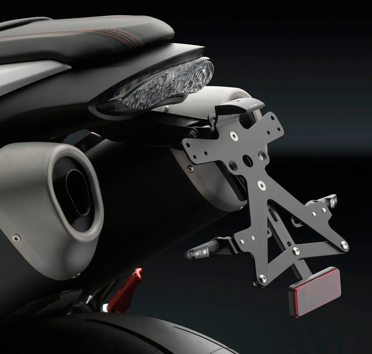 Rizoma Fox License Plate Support Kit Black For Triumph Speed Triple S/R 16-20/Speed Triple 1050/1050 R 1