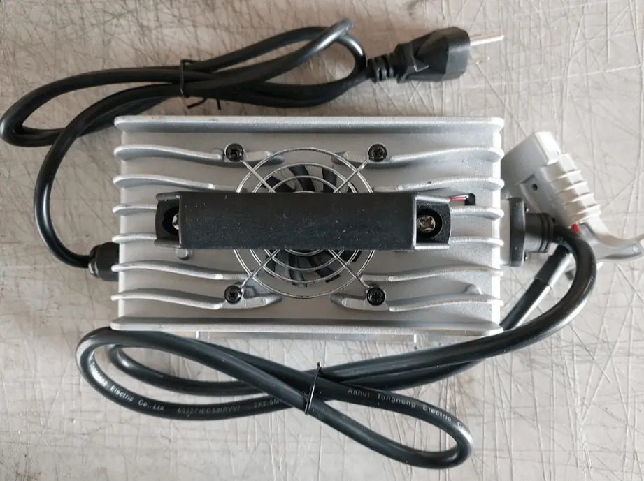 Intelligent Battery Charger For Sunmax Rt50, Rt50d, And Sm70 Floor Scrubber Dryer Machine 1